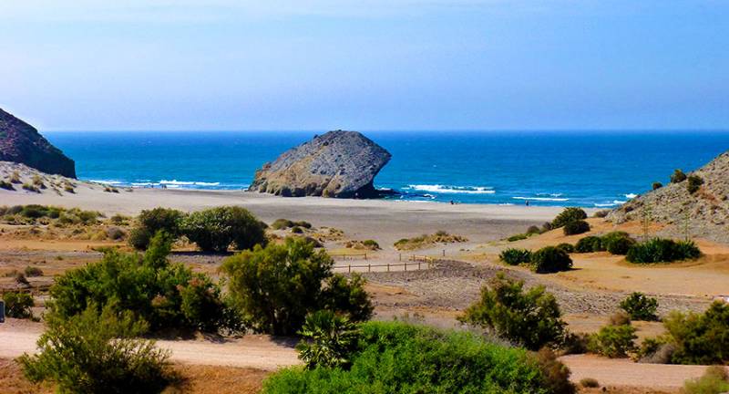 Discover the top 10 beaches in Almeria