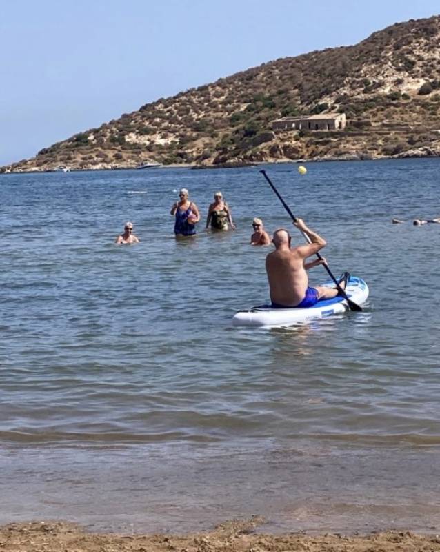 <span style='color:#780948'>ARCHIVED</span> - November 5 paddle boarding with Camposol Free Community Sports