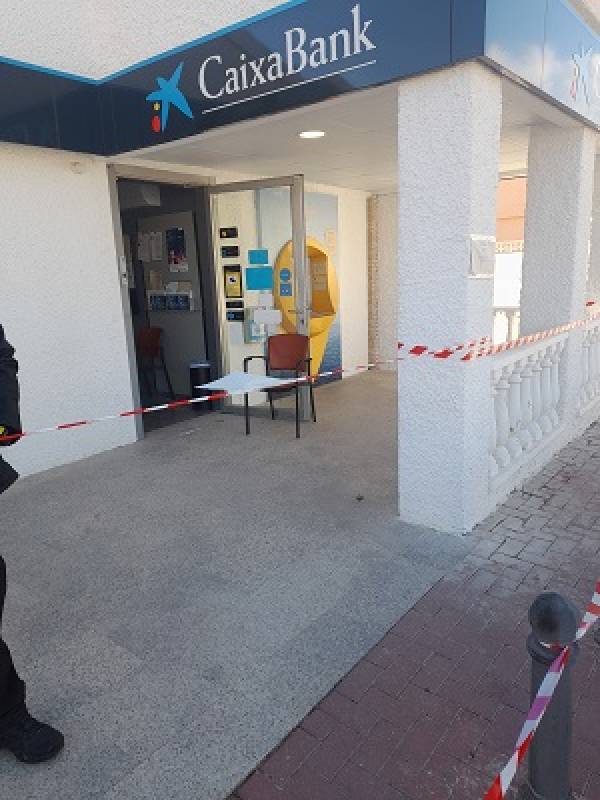 <span style='color:#780948'>ARCHIVED</span> - Camposol bank robbery failed in primary aim as just 45 euros were stolen