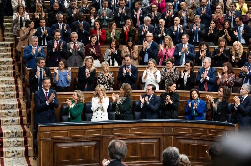 Sanchez wins another 4-year term as president of the Spanish government 