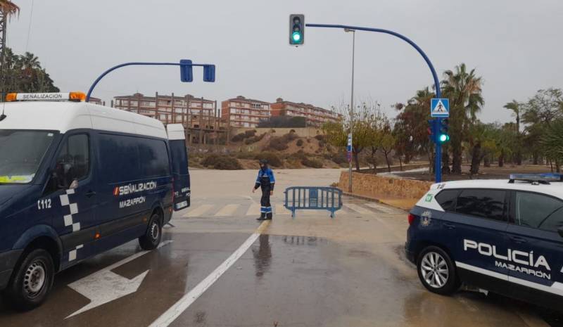 Heavy storm hits Murcia, causing floods and road closures