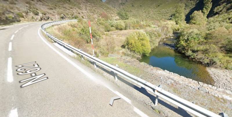 Tragedy on scenic Spanish road as British couple die in Ferrari crash