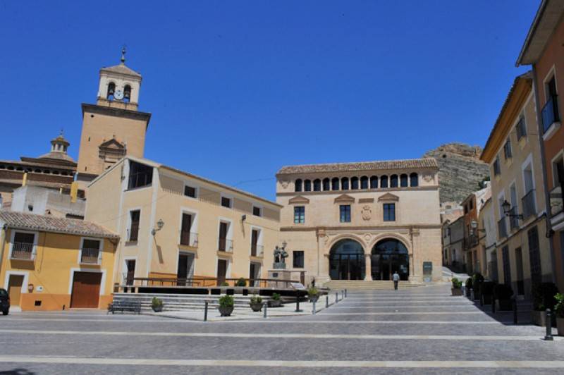 November 9 Free guided tour of the charming old town of Jumilla