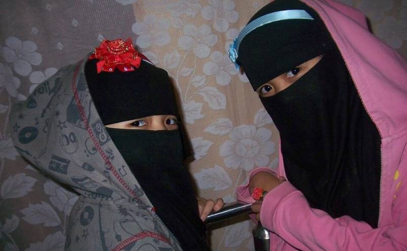 The Region of Murcia rejects Vox proposal to ban burkas in public places