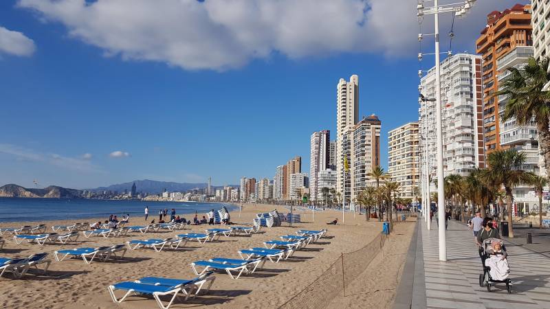 Benidorm leads as foreign tourists splash out more in the Valencian Community