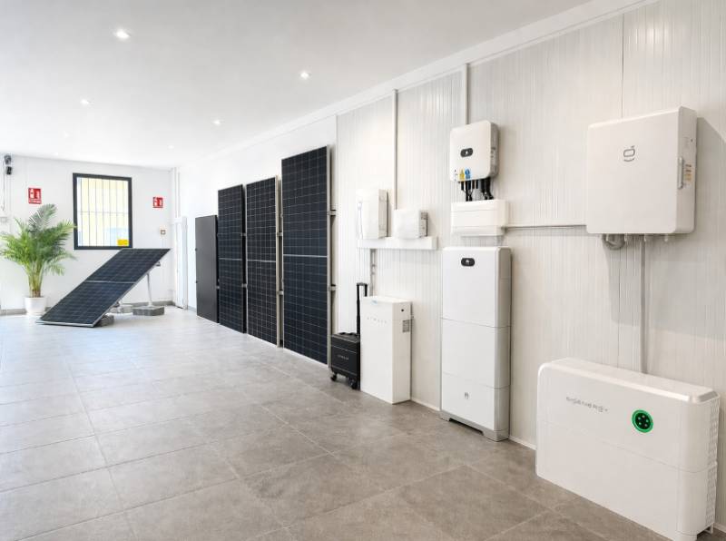 May 27 You're invited to the grand opening of Ecocorp Solar's impressive new showroom in Antas, Almería
