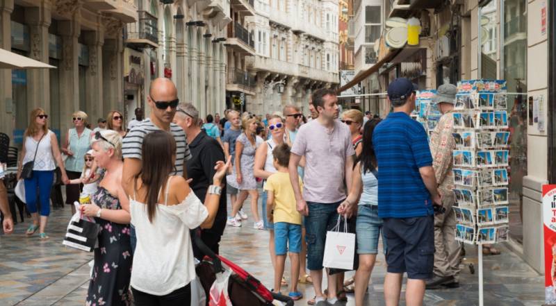 Cartagena introduces smart sensors to track visitor numbers in key city streets