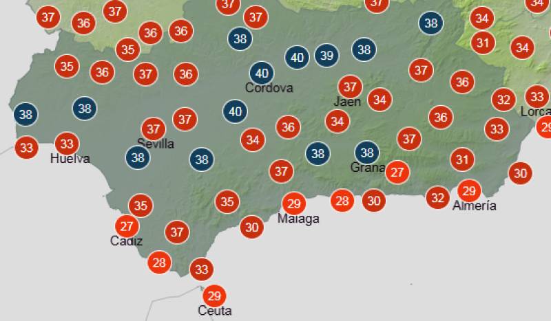 Andalucía weekend weather forecast August 6-9: Heat continues inland with storms brewing in the mountains
