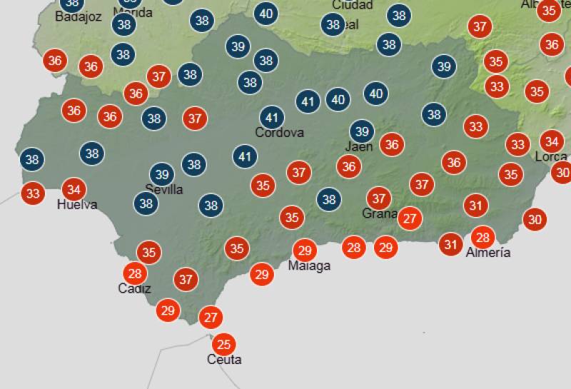 Andalucía weekend weather forecast August 6-9: Heat continues inland with storms brewing in the mountains