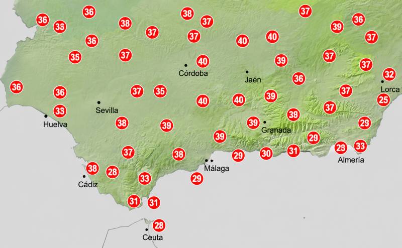 Andalucía weekend weather forecast August 6-9: Heat continues inland with storms brewing in the mountains